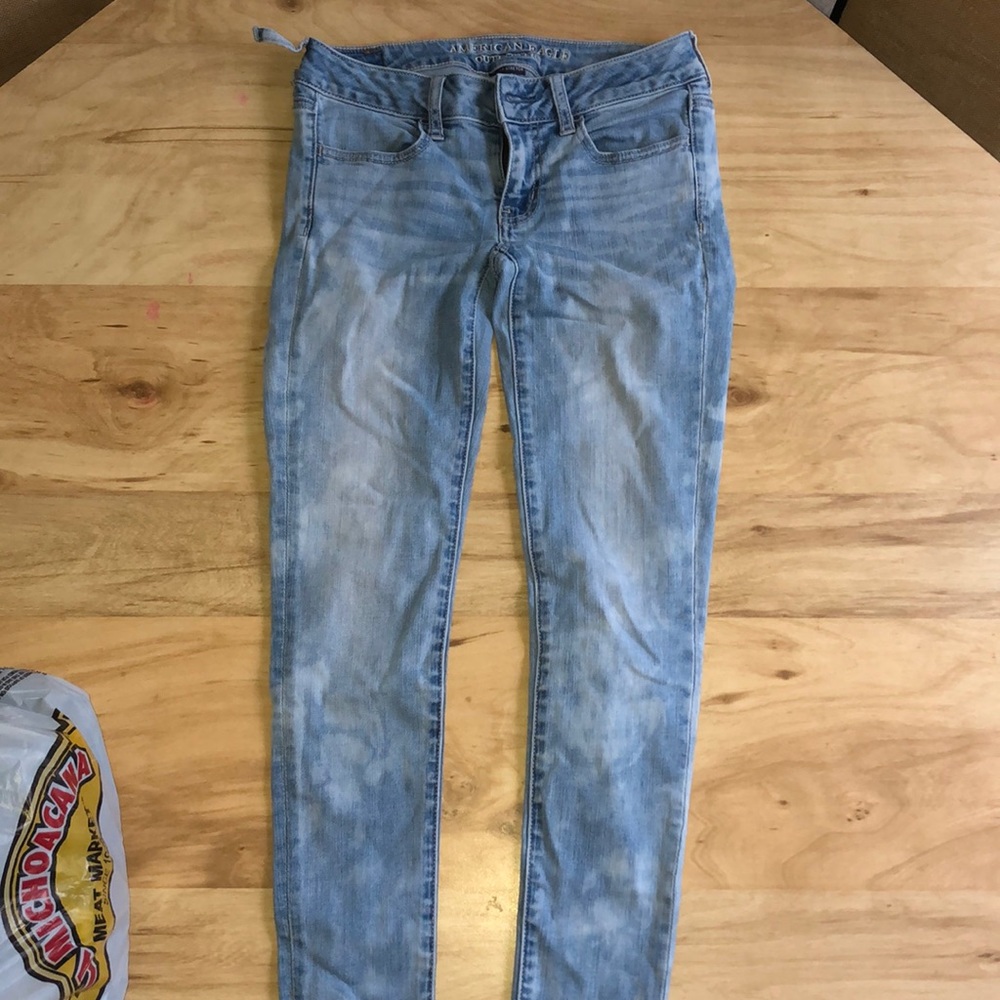 AMERICAN EAGLE SIZE 4 JEANS